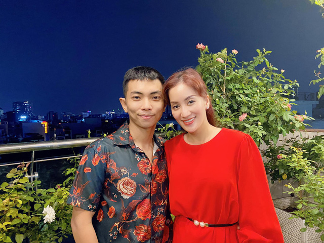 Nhà Phan Hiển - Khánh Thi có vườn cây tiền tỷ, nhiều cây đột biến “đếm lá tính tiền”